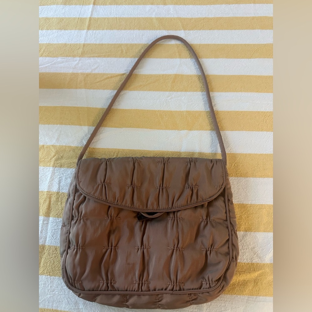 SMALL HAND BAG GOLD SINGLE STRAP